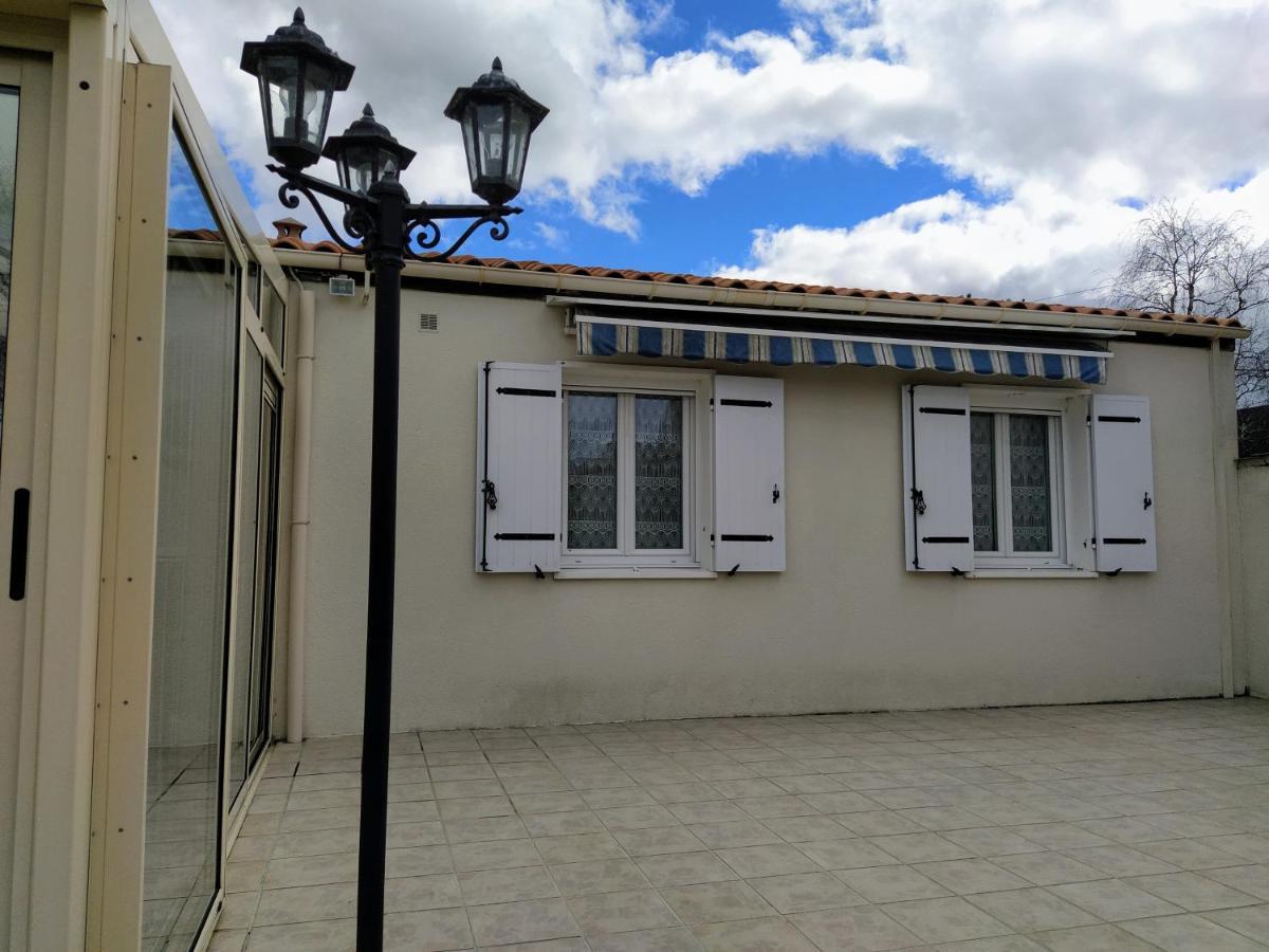 Maison Plain Pied Avec Jardin, Terrasse Et Veranda Cognac Eksteriør bilde